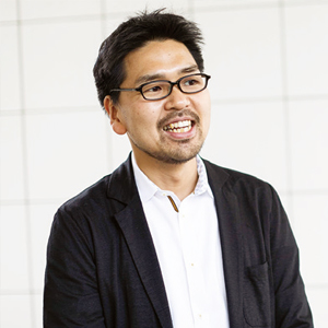 文芸学部　新倉　貴仁　准教授 「ＷＲＤⅡ〈ＲＥ〉２」