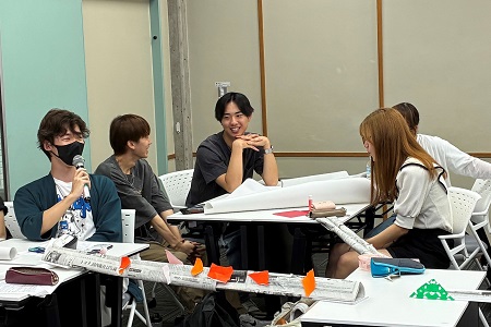 チームで制作した橋の名前と特徴を発表