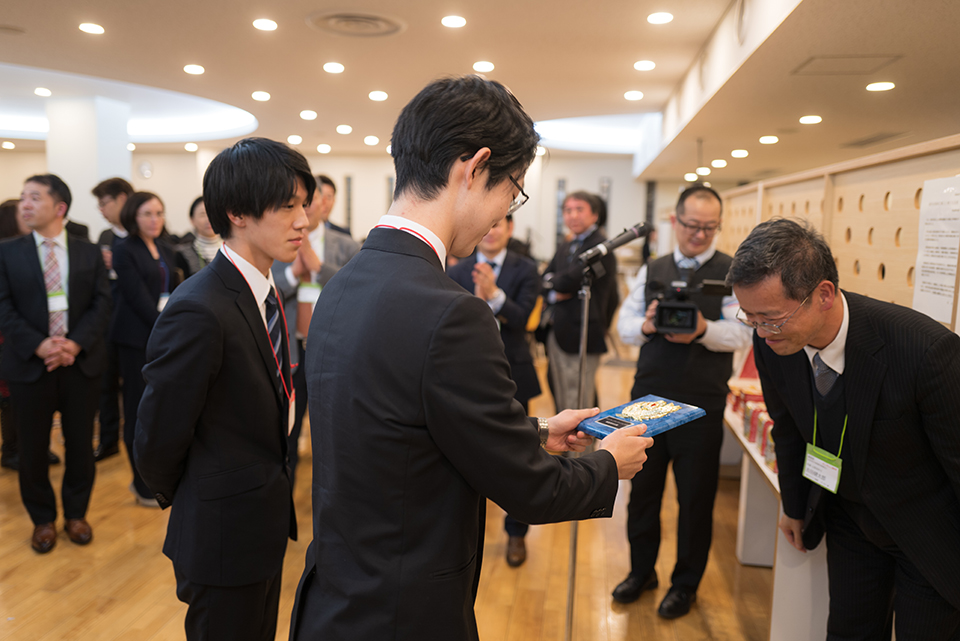 経済学部上田ゼミ 会計系ゼミ対抗の研究発表大会で優秀賞