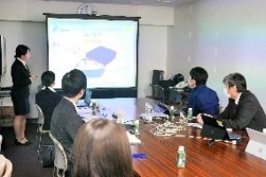 経済学部神田教授、2019年度産学協同商品企画の成果発表会(全3社)を順次開催