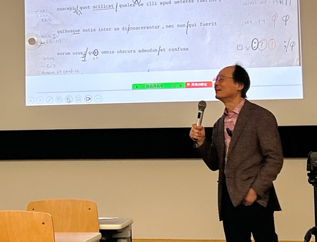 津上英輔教授　講演の様子