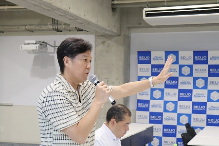 コメントする遠藤学部長