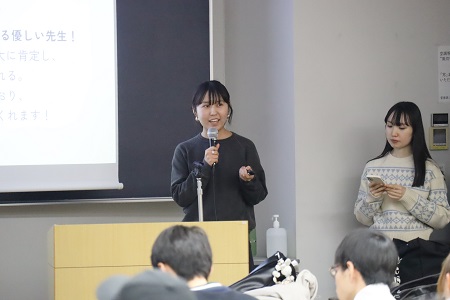 担当教員やゼミ合宿の様子等も紹介