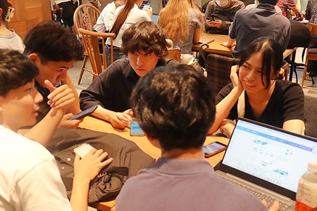 グループで最終確認