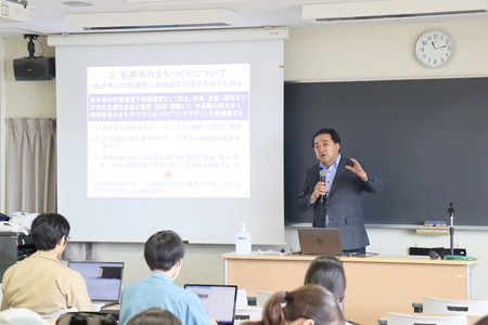 長井市のまちづくりについて講義いただきました