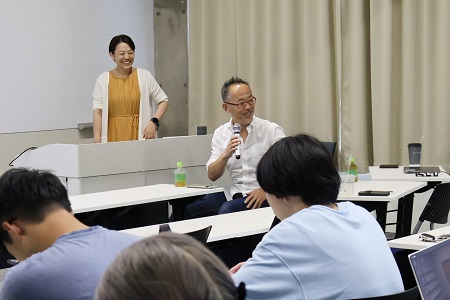 受講生からの質問に答える吉平氏