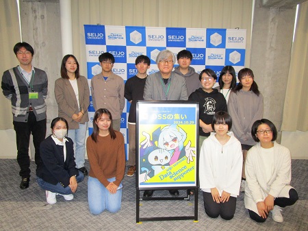 （後列左端：稲垣准教授、前列中央：小宮路センター長、 後列右から2番目：森特任教授）