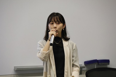 株式会社メルカリ　諏訪ひと美氏