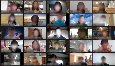 【閉会式】みんなピースで集合写真