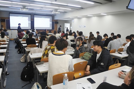 【全体ワーク】ペアワークの様子