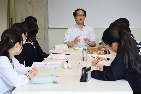 質問に対して一つ一つ丁寧な回答があった個別相談会。