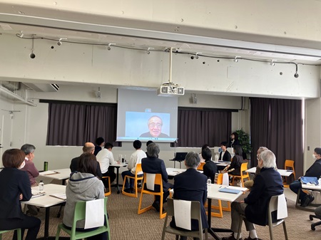 「どのチームも大変素晴らしいアイデアであった」と語る杉本学長（都合によりオンライン参加）