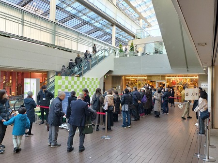 開始時刻前より多くの方にお集まりいただきました。