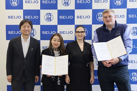 From left: Professor Ko Murase (Seijo University; Scholar of the Center), Professor Kiyoko Myojo (Director of the Center), Ms. Neriman Emre (Head of Director’s Office, HLRS), and Professor Michael Resch (Director of HLRS)